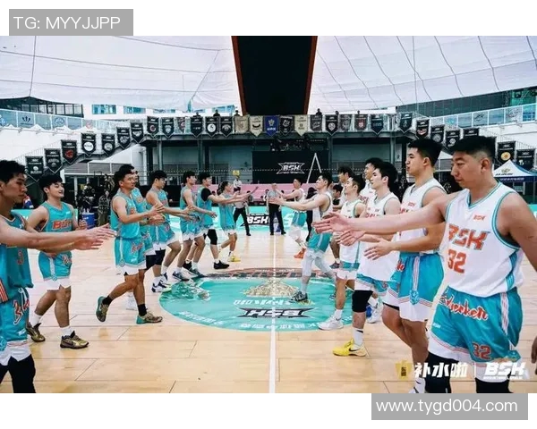 全明星赛聚焦顶级球员激情对决 引领篮球竞技新风潮 全明星赛聚焦顶级球员激情对决 引领篮球竞技新风潮