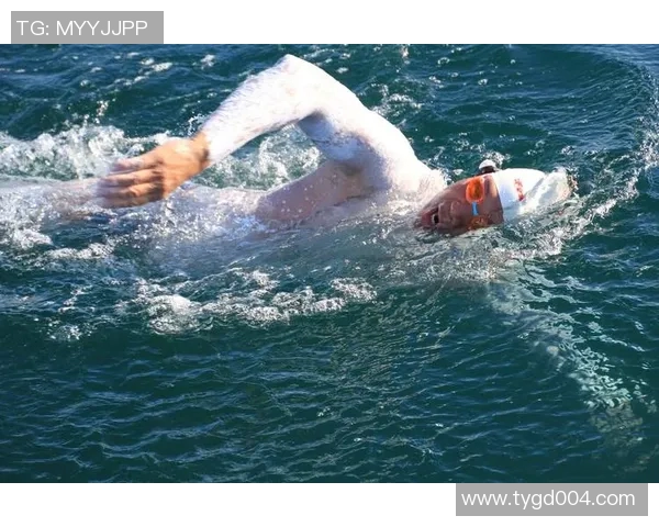 游泳名将突破极限再创辉煌展现不凡实力与坚持精神