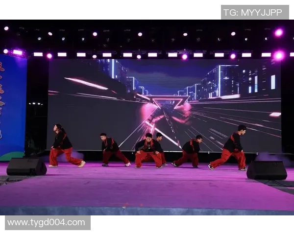 街舞力量的碰撞与传承北京街舞队的文化探索与发展之路